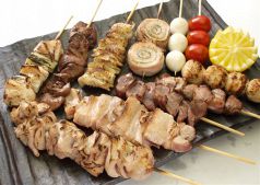 料理メニュー写真&nbsp;鶏っこ　もも/つくね/かわ/すなぎも/やげんなんこつ