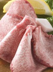 焼肉ホルモン一龍 茨木店の特集写真