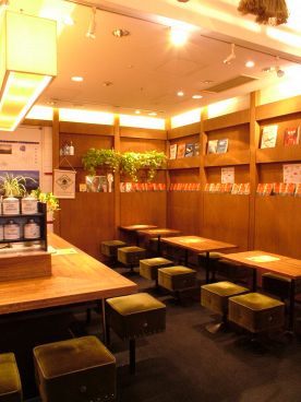 TOO ONE DELI collections 汐留シティセンターの雰囲気1