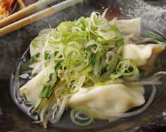 料理メニュー写真&nbsp;炊き餃子。