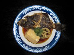料理メニュー写真 鯛のあら炊き・ホゴ・メバル・カレイ・