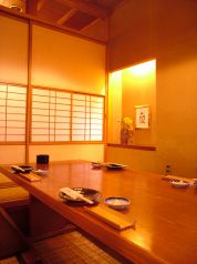 ★掘りごたつ席など、少人数用の各個室