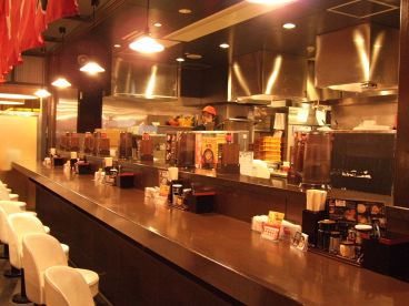 ラーメン康竜 秋葉原 UDX店の雰囲気1