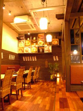 アル食堂の雰囲気メイン