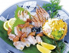 料理メニュー写真 活毛蟹刺し身