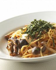 料理メニュー写真&nbsp;キノコとベーコンのあっさりパスタ