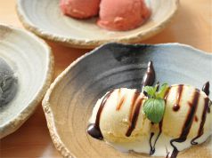 料理メニュー写真 アイスクリーム2点盛