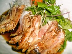 料理メニュー写真 ジューシー ももタタキ/プリプリ 生肝