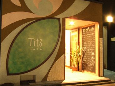 ティッツ Tits カフェの雰囲気1