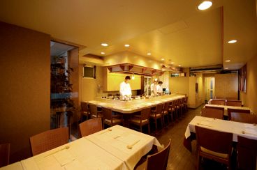 ギンザ オリカサ GINZA ORIKASAの雰囲気1
