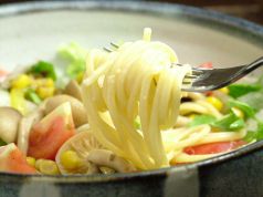 料理メニュー写真 しめじとエリンギ茸のサラダスパゲティ