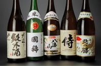 地酒・本格焼酎も勢ぞろい