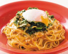 料理メニュー写真&nbsp;半熟卵・ほうれん草のミートクリーム