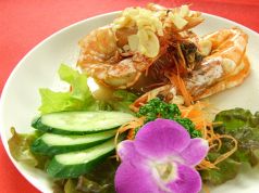 料理メニュー写真 天然海老のにんにく炒め(1本から注文できます)