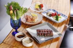 鉄板焼の名店の味を気軽に味わうランチメニュー