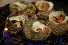 料理メニュー写真&nbsp;サザエのつぼ焼き（1ヶ）
