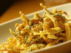 料理メニュー写真&nbsp;パリパリ揚げパスタ　チーズ味