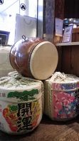 太鼓でデデン！とお出迎え