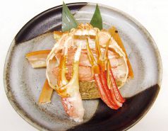 料理メニュー写真 本ズワイ甲羅盛り