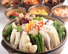 韓国家庭料理 ノルブネ 鶏大将 の写真