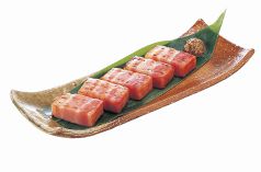料理メニュー写真&nbsp;角切りベーコンの炙り焼き