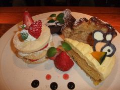 料理メニュー写真&nbsp;自家製ケーキ＆タルト(日替り)
