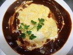 料理メニュー写真 とろとろ卵のオムライス