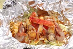 料理メニュー写真 豪華海鮮ホイル焼き