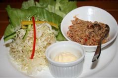 料理メニュー写真 ガパオのレタス巻きサラダ