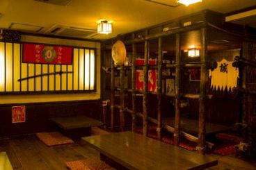芋侍 いもざむらい 六本木幕末風侍居酒屋の雰囲気1