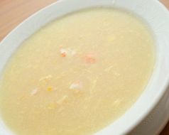 料理メニュー写真 蟹肉入りコーンスープ