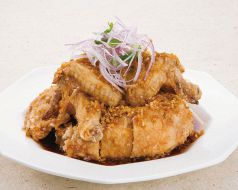 料理メニュー写真&nbsp;豪快油淋鶏「ユーリンチー」