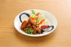 料理メニュー写真 蛸の唐揚げピリ辛ソース