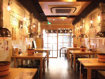 ホルモン すず 新高円寺店の雰囲気1