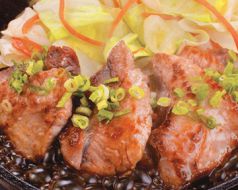 料理メニュー写真&nbsp;まぐろほほ肉ステーキ