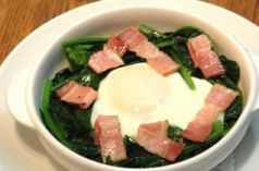 料理メニュー写真 ポパイエッグ
