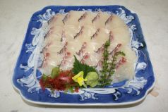 料理メニュー写真&nbsp;活〆真鯛刺身　　　活〆間八刺身
