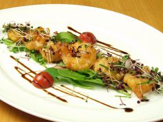 料理メニュー写真&nbsp;エビとホタテのふんわり衣揚げピり辛マヨネーズソース