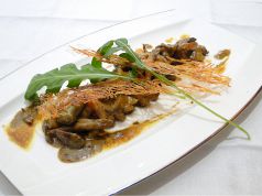 料理メニュー写真&nbsp;仔鴨胸肉のロティソース・ポワブラード