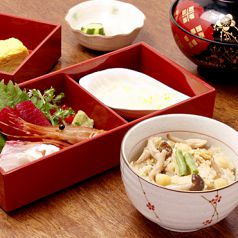 料理メニュー写真 季節のお造り弁当