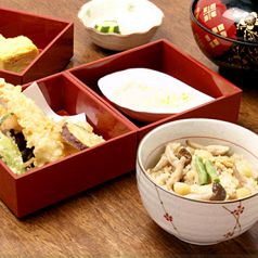 料理メニュー写真 季節の天麩羅弁当