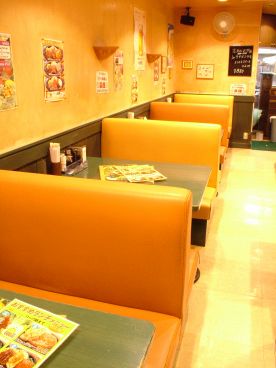 ステーキのくいしんぼ サンシャインシティ アルパの雰囲気1