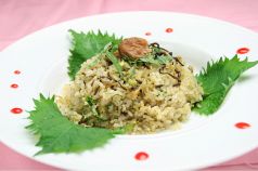 料理メニュー写真&nbsp;梅しそあっさりチャーハン