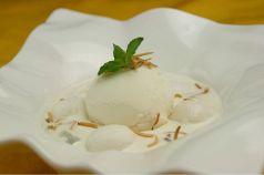 料理メニュー写真&nbsp;白玉ココナッツクリーム