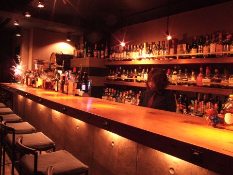【中野】大人の女性に人気!お一人様で優雅にお酒を楽しめるバー3選