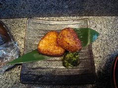 料理メニュー写真&nbsp;焼きおにぎり（2個）