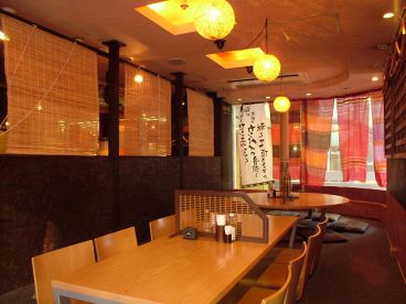 タパ TAPA 新横浜たあぶる館店の雰囲気1