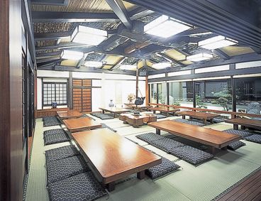 札幌かに本家 金山店の雰囲気1