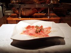 料理メニュー写真&nbsp;切り出しプロシュート（イタリア産生ハム）●prosciutto crudo 