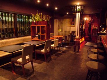 リヴ LIVe カフェ レストラン バー Bar の雰囲気1